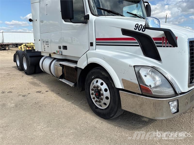 Volvo VNL64T Prime Movers