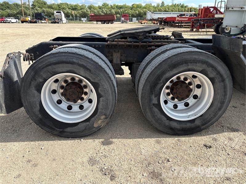 Volvo VNL64T Prime Movers