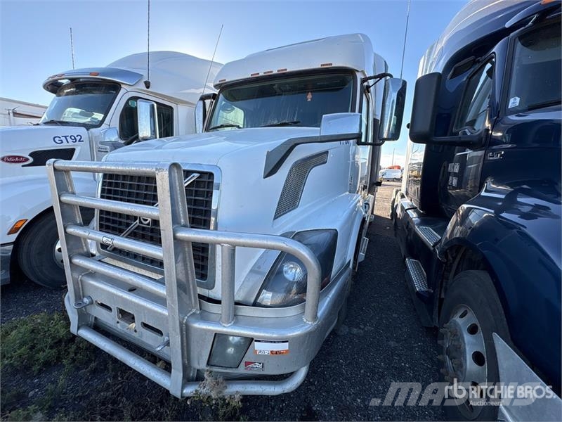 Volvo VNL64T Tracteur routier
