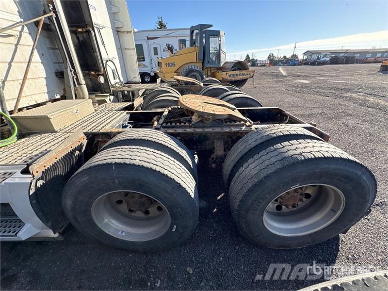 Volvo VNL64T Tracteur routier