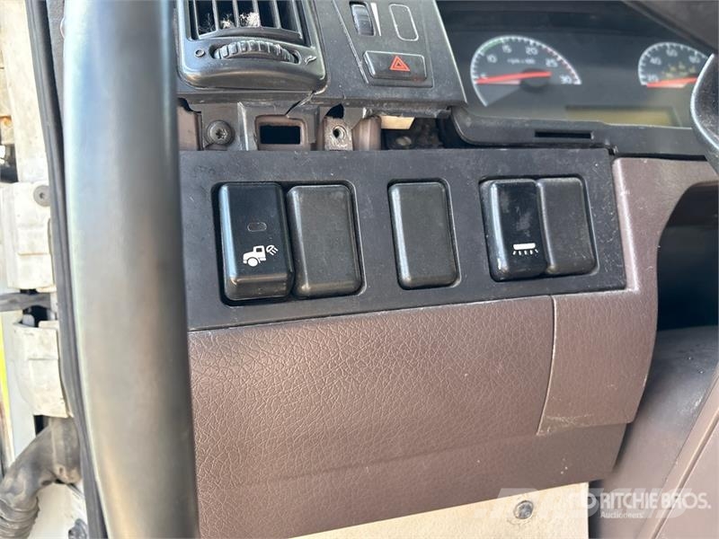 Volvo VNL64T Prime Movers