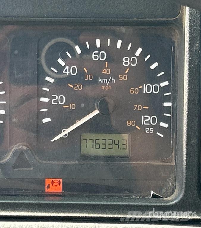 Volvo VNL64T Τράκτορες