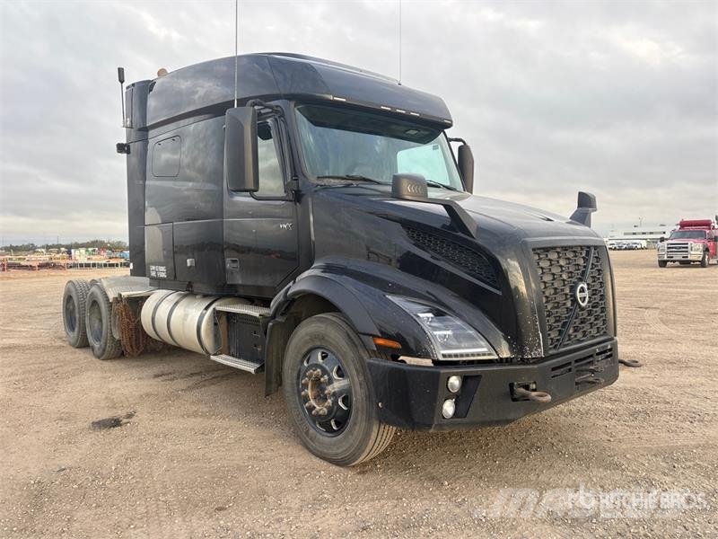 Volvo VNL64T Nyergesvontatók