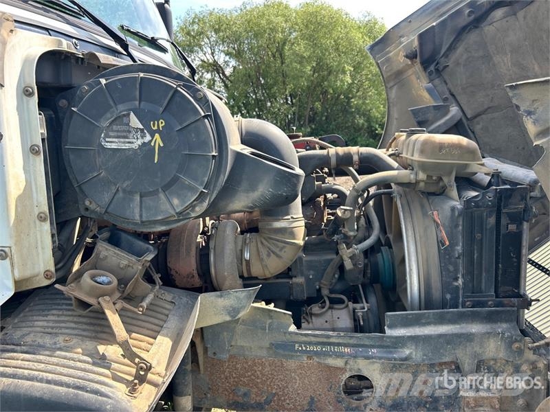 Volvo VNL64T Τράκτορες