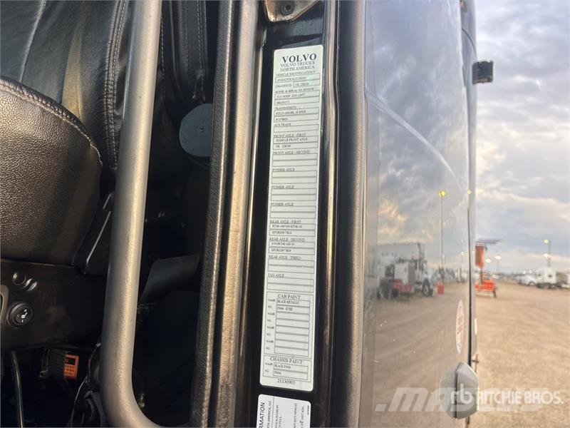 Volvo VNL64T Nyergesvontatók