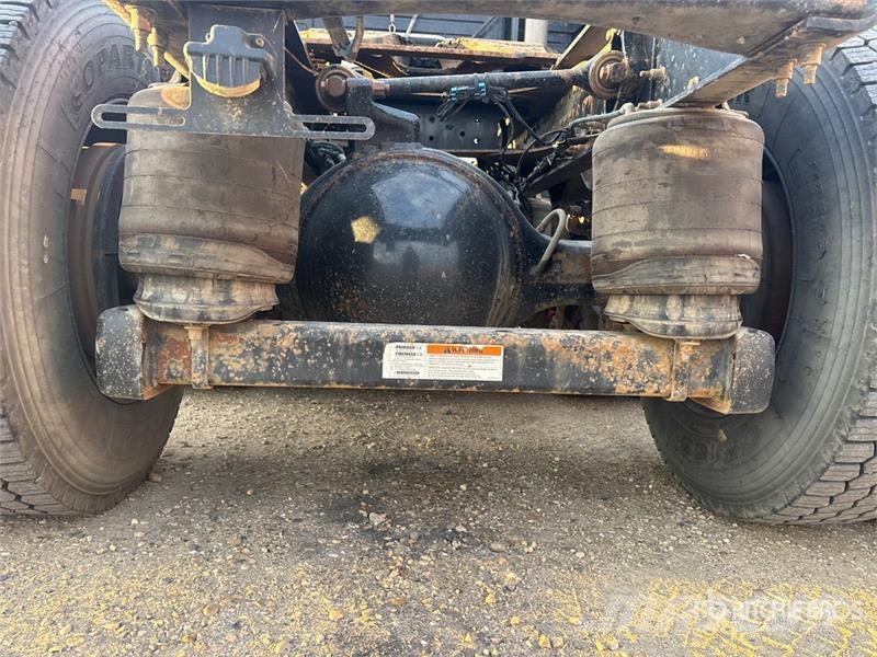Volvo VNL64T Nyergesvontatók