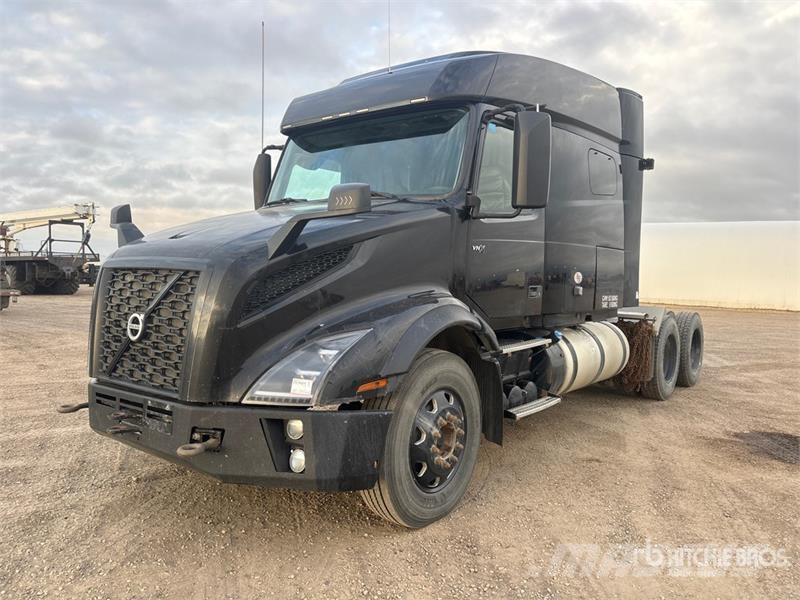 Volvo VNL64T Nyergesvontatók