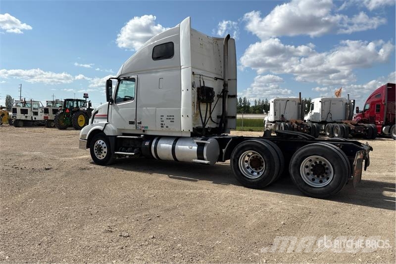 Volvo VNL64T Prime Movers