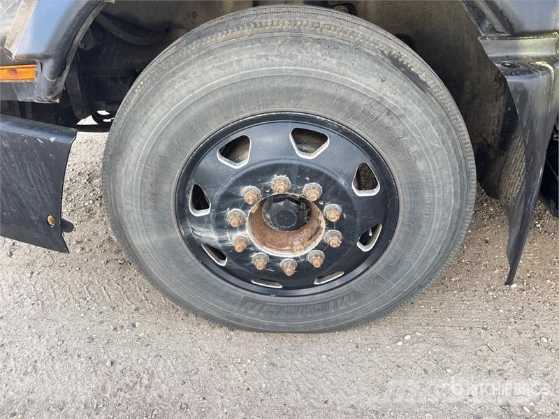 Volvo VNL64T Nyergesvontatók