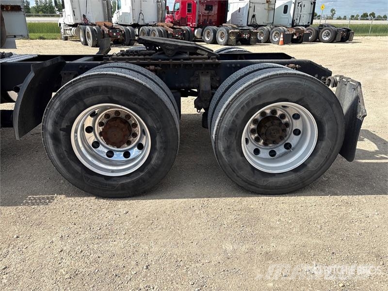 Volvo VNL64T Prime Movers