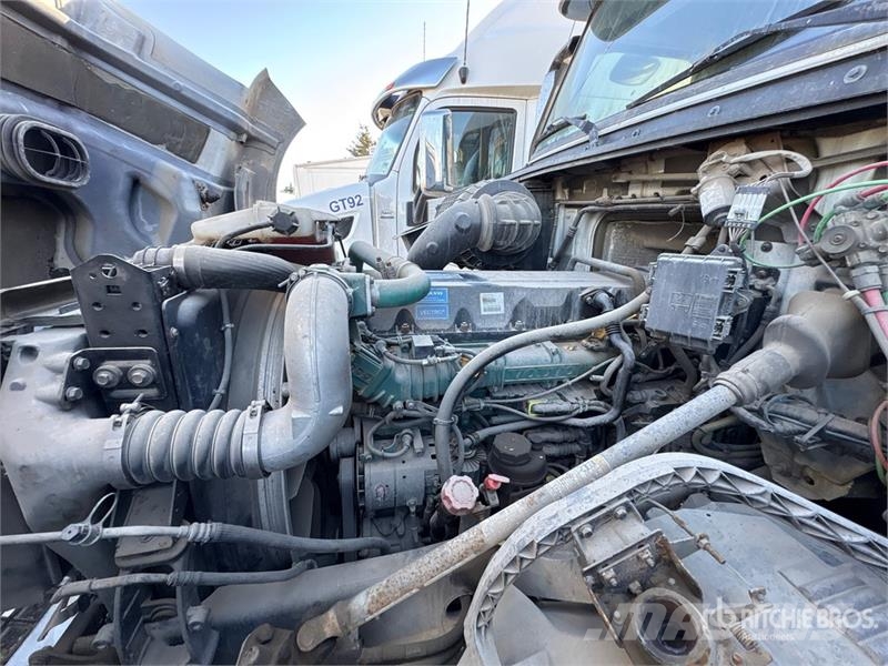 Volvo VNL64T Tracteur routier