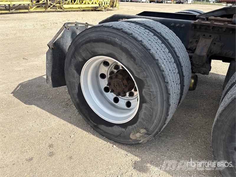 Volvo VNL64T Prime Movers