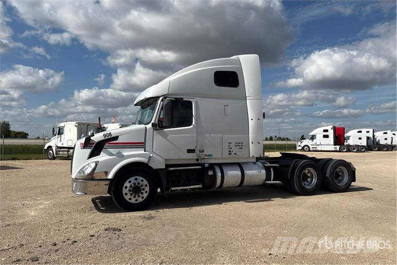 Volvo VNL64T Prime Movers