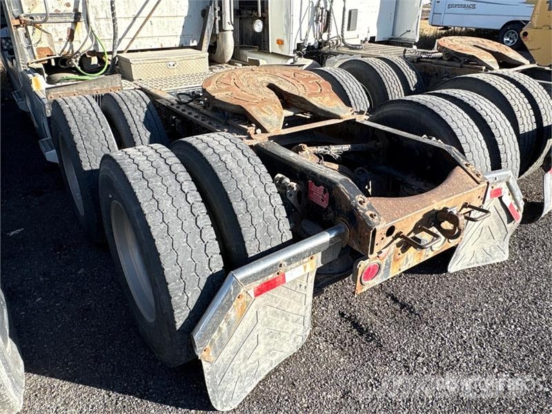 Volvo VNL64T Tracteur routier