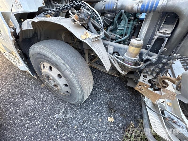 Volvo VNL64T Tracteur routier
