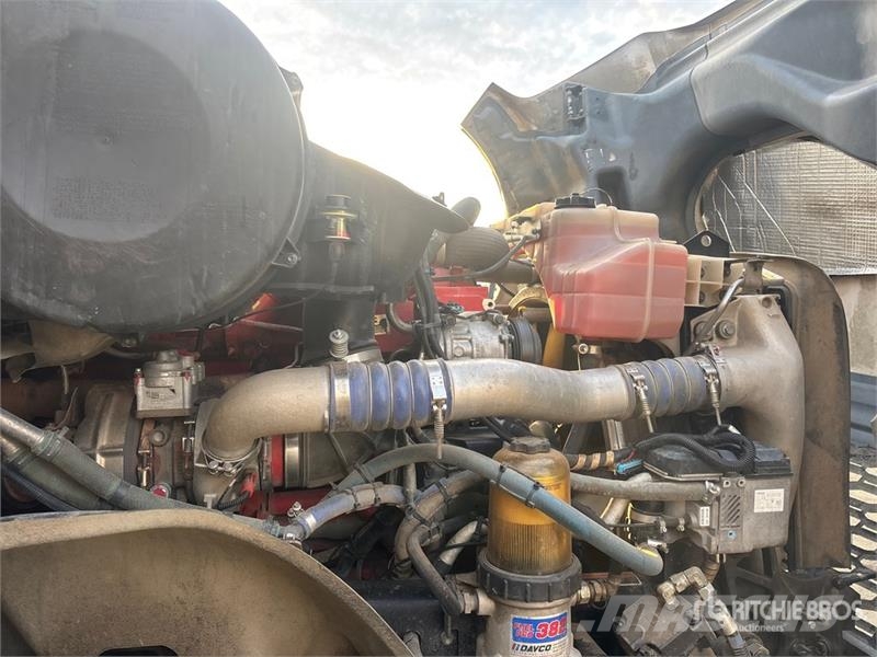 Volvo VNL64T Nyergesvontatók