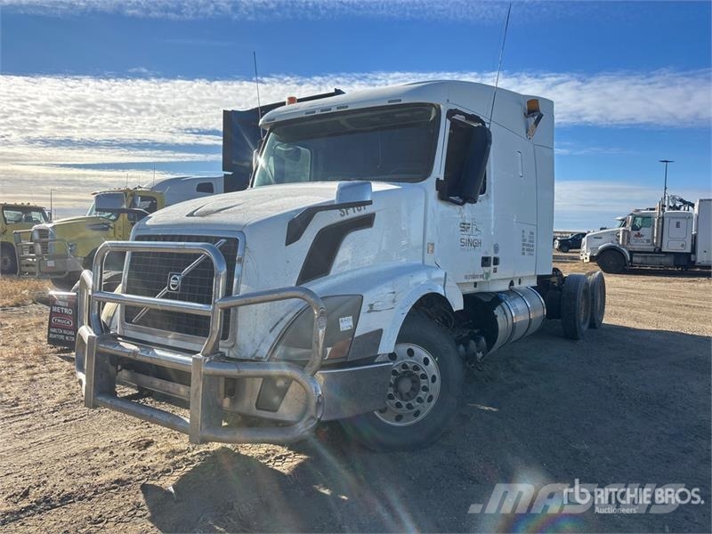 Volvo VNL64T670 Nyergesvontatók