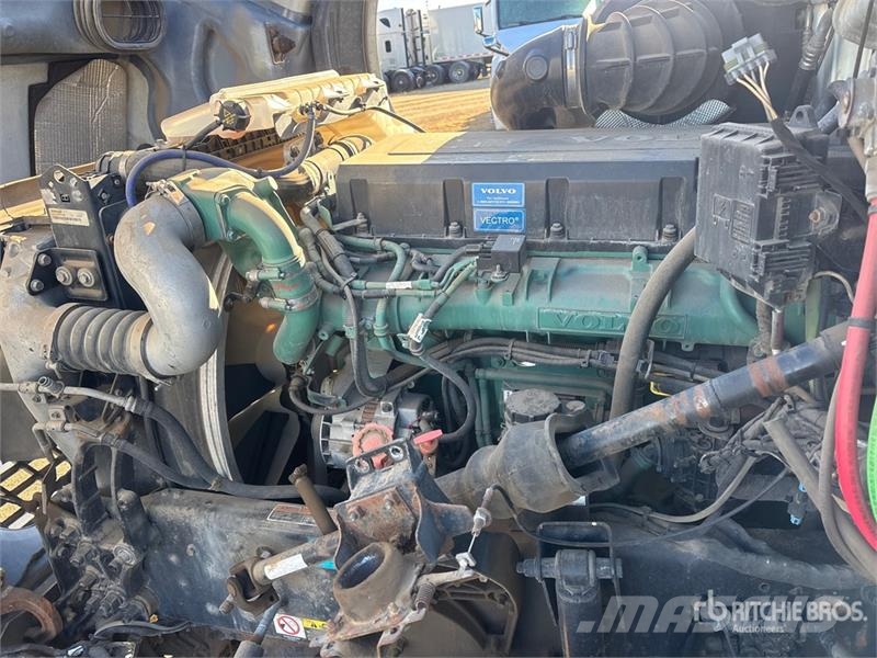 Volvo VNL64T670 Nyergesvontatók