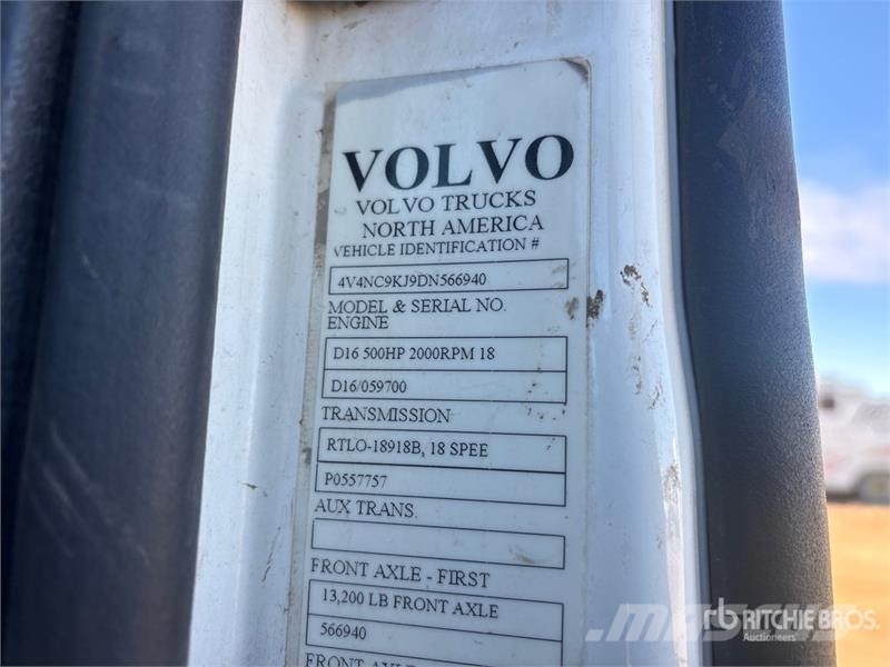 Volvo VNL64T670 Nyergesvontatók