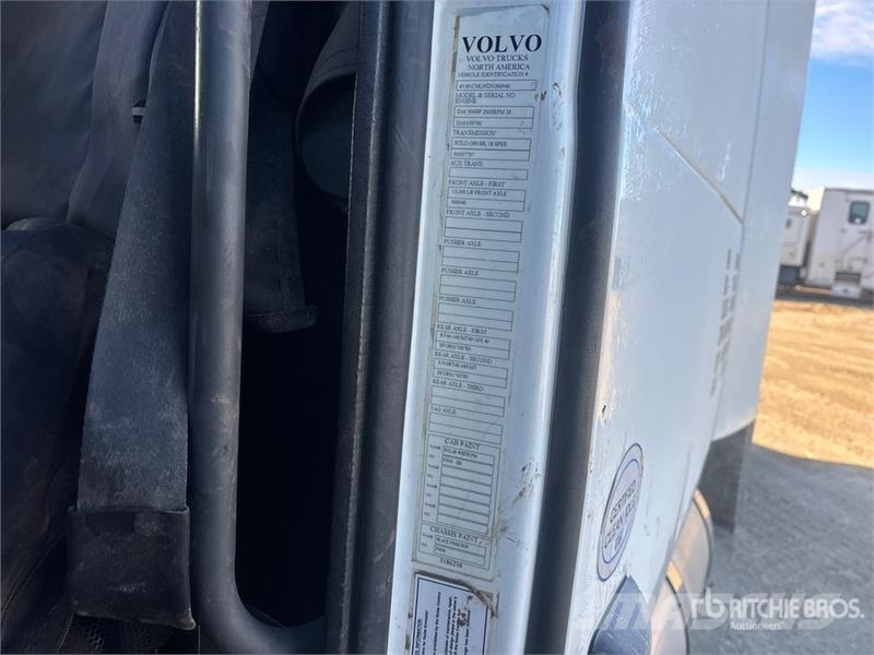 Volvo VNL64T670 Nyergesvontatók