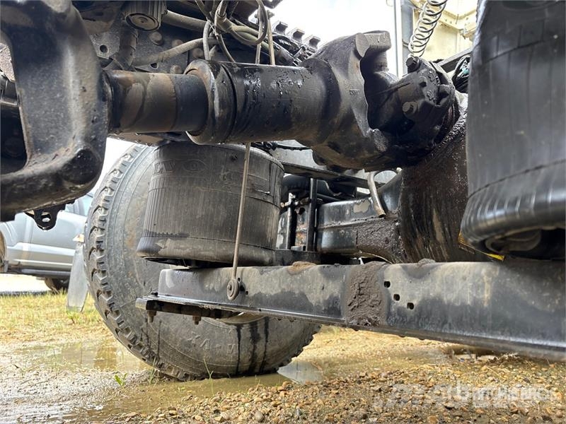 Volvo VNL760 Vetopöytäautot