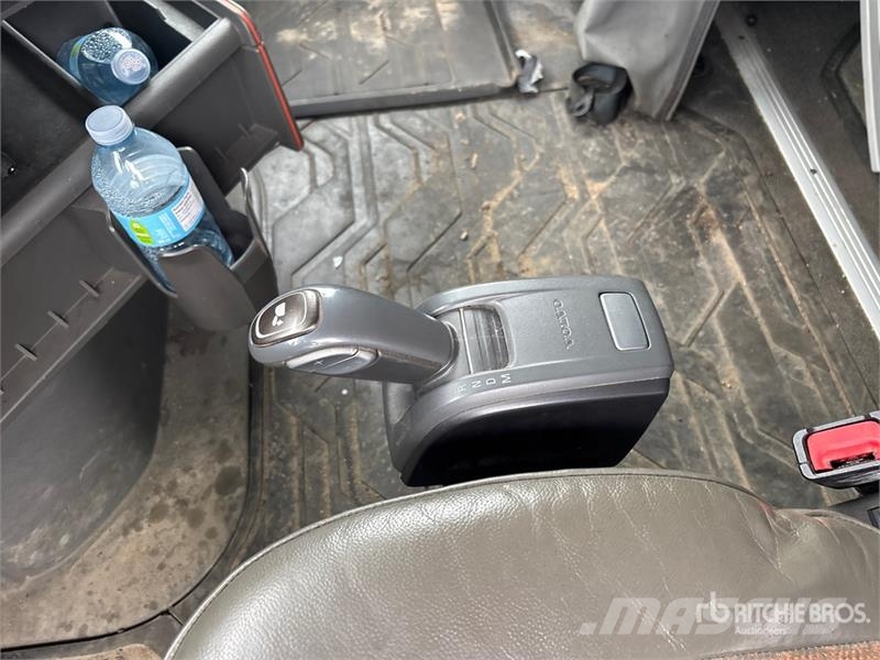 Volvo VNL760 Vetopöytäautot