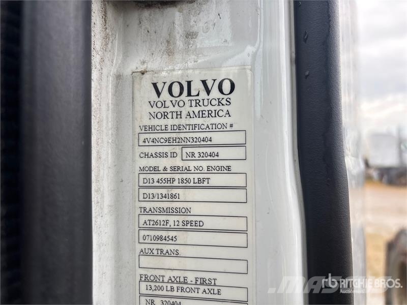 Volvo VNL760 Vetopöytäautot