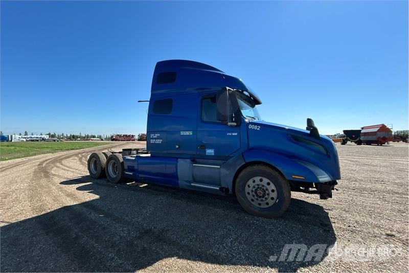 Volvo VNL760 Trekkers