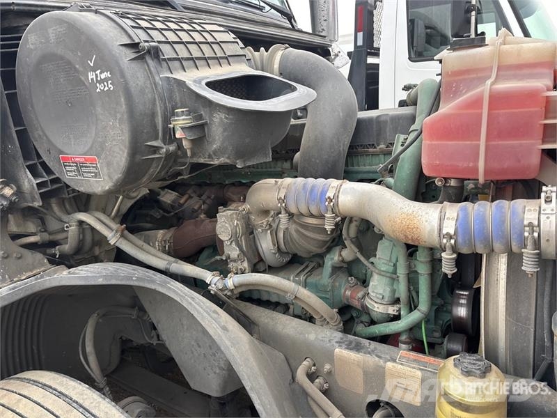 Volvo VNL760 Tahače
