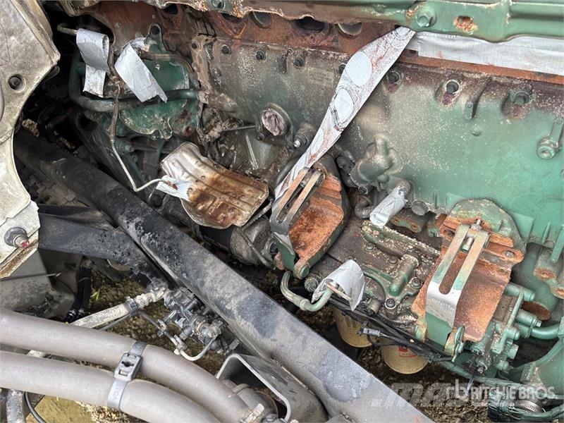 Volvo VNL760 Vetopöytäautot