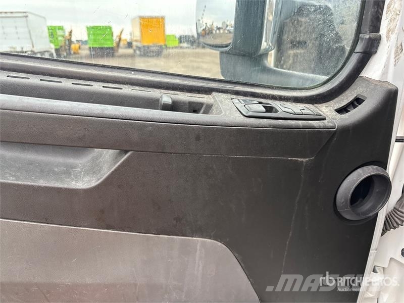 Volvo VNL760 Tegljači