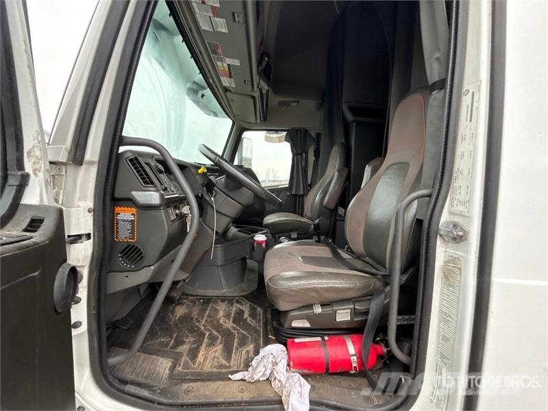 Volvo VNL760 Tegljači