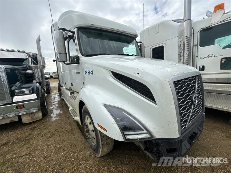 Volvo VNL760 Vetopöytäautot
