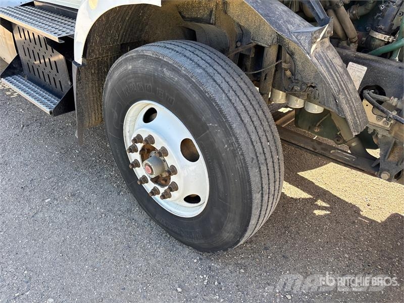 Volvo VNM Trækkere