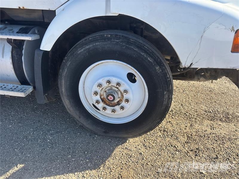 Volvo VNM Vlačilci