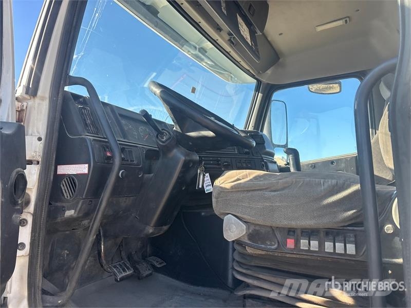 Volvo VNM Vlačilci