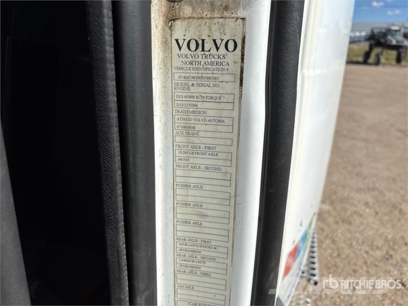 Volvo VNM Trækkere