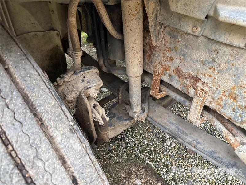 Volvo VNM64T Çekiciler