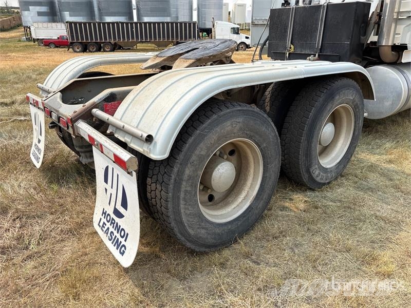 Volvo VNR 6x4 T/A Sleeper Truck Tractor Truck Tractor Units