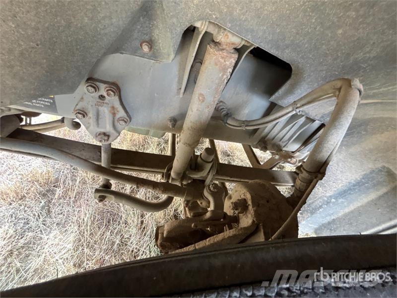 Volvo VNR 6x4 T/A Sleeper Truck Tractor Truck Tractor Units