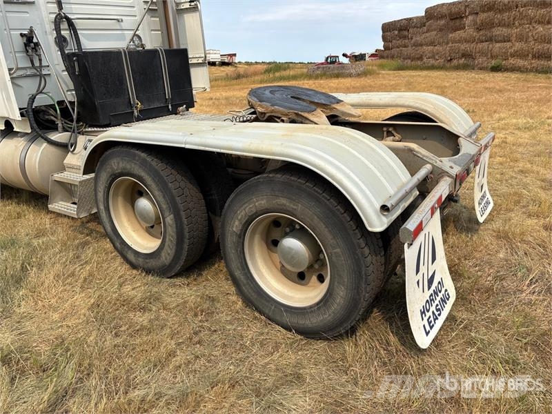 Volvo VNR 6x4 T/A Sleeper Truck Tractor Truck Tractor Units