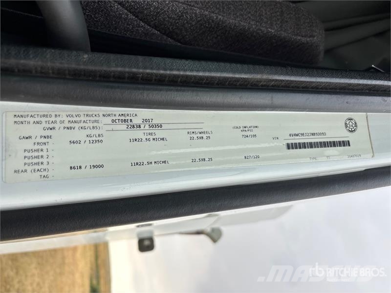 Volvo VNR 6x4 T/A Sleeper Truck Tractor Truck Tractor Units