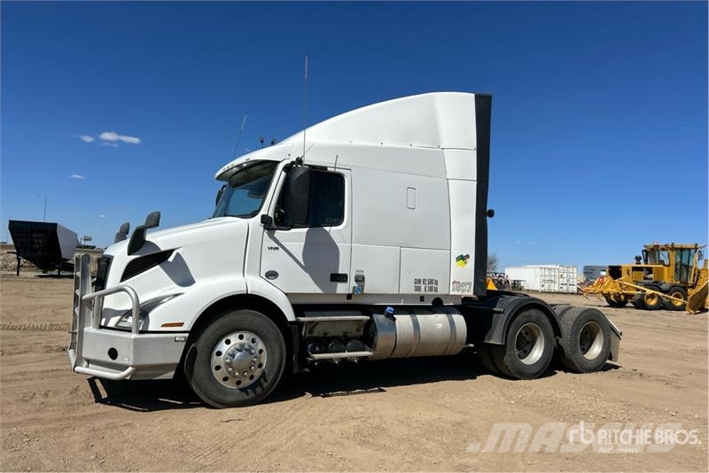 Volvo VNR 6x4 T/A Sleeper Truck Tractor Trekkers