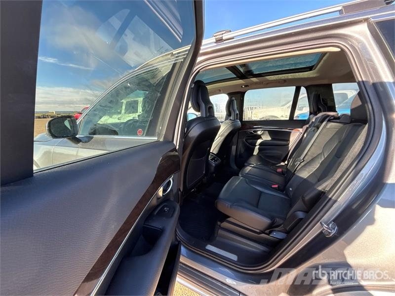 Volvo XC90 Automobili