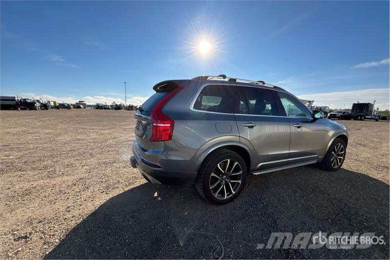 Volvo XC90 Automobili