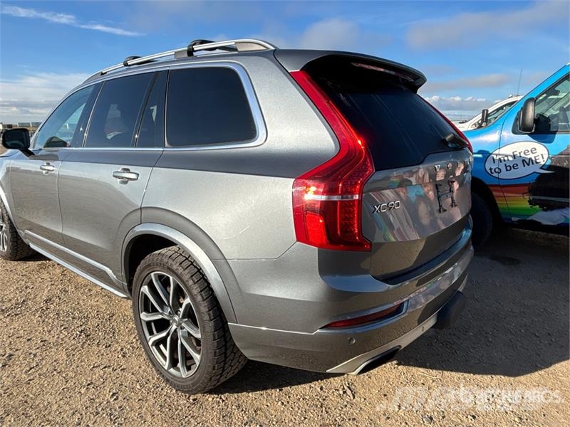 Volvo XC90 Automobili