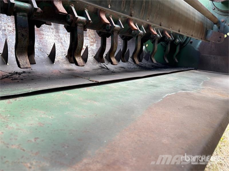 Vortex Bale Processor Balenhakselaars, -snijders en -afwikkelaars