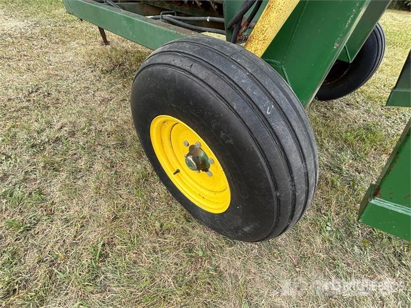 Vortex Bale Processor Balenhakselaars, -snijders en -afwikkelaars