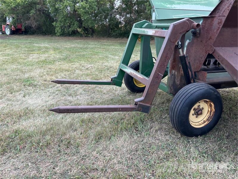 Vortex Bale Processor Balenhakselaars, -snijders en -afwikkelaars