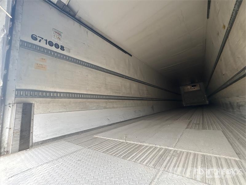 Wabash 53 ft x 102 in T/A T/A Refrigerated Trailer Hűtős félpótkocsik